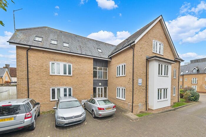 2 Bedroom Flat To Rent In Kneesworth Street, Royston, SG8