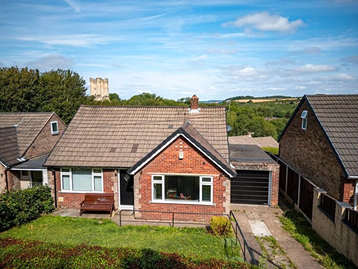 2 Bedroom Detached Bungalow For Sale In Doncaster Road, Conisbrough, DN12