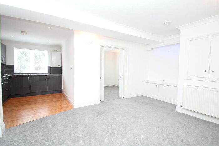 1 Bedroom Flat To Rent In Bridge Parade, CR0
