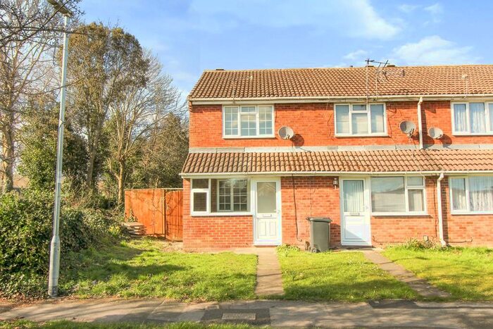 2 Bedroom End Of Terrace House To Rent In Birdcombe Road, Westlea, Swindon, SN5