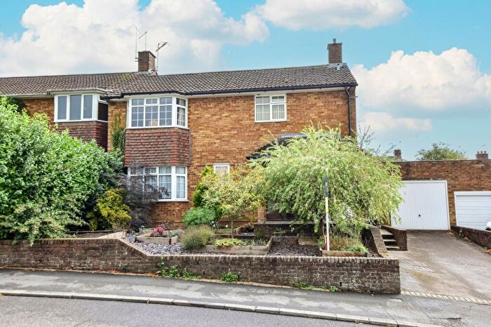 4 Bedroom Semi-Detached House For Sale In Georgewood Road, Hemel Hempstead, HP3