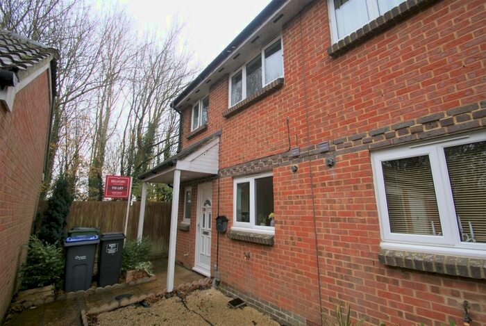 3 Bedroom Semi-Detached House To Rent In Cornflower Way, Ludgershall SP11