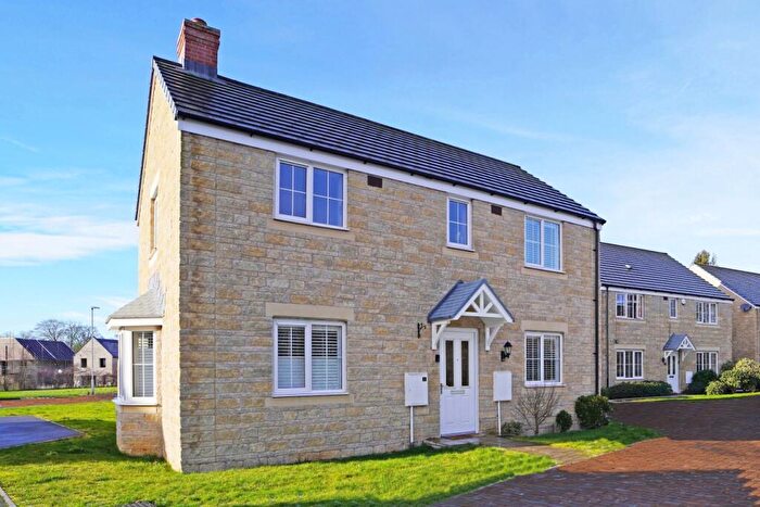3 Bedroom Detached House For Sale In Wrag View, Highworth, Swindon, SN6