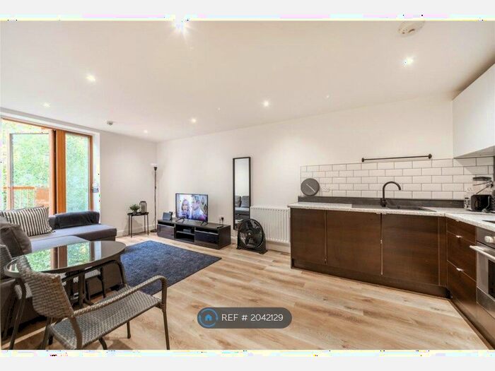 1 Bedroom Flat To Rent In Arboretum Place, Barking, IG11