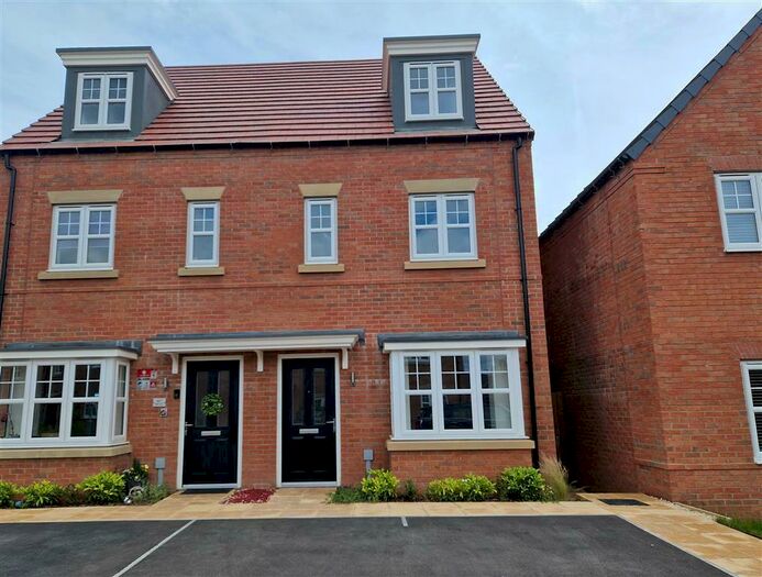 3 Bedroom Semi-Detached House To Rent In Linby Drive, Harworth, Doncaster, DN11