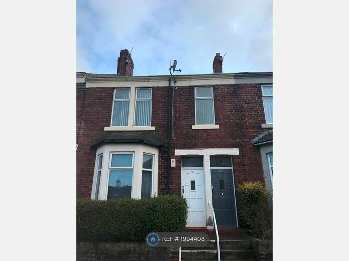 3 Bedroom Flat To Rent In Brighton Road, Gateshead, NE8
