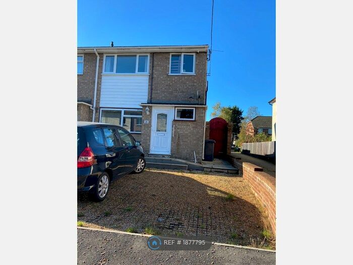 3 Bedroom Semi-Detached House To Rent In Newtown Road, Liphook, GU30