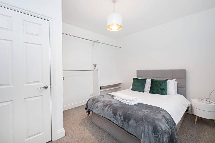 2 Bedroom Property To Rent In Austin Street, Shoreditch, London, E2