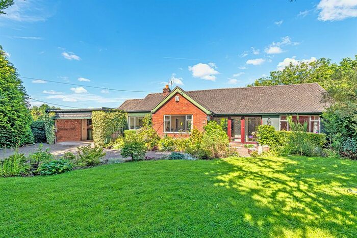 4 Bedroom Detached Bungalow For Sale In Chapel Lane, Kingsley, Frodsham, WA6