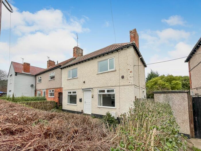 3 Bedroom Semi-Detached House To Rent In The Quadrangle, Newstead Village, Nottingham, NG15