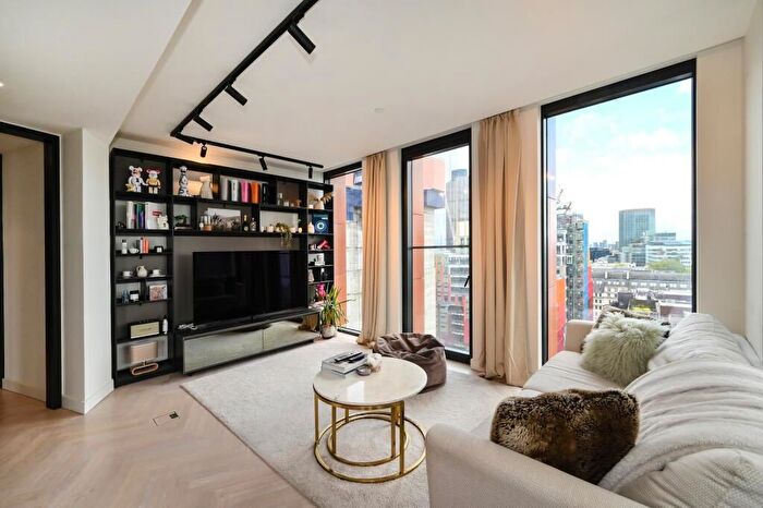 2 Bedroom Flat To Rent In Wilson Street, London, EC2A