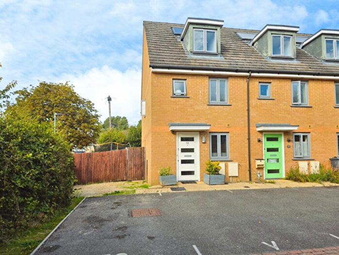 2 Bedroom End Of Terrace House For Sale In Graces Field, Stroud, GL5