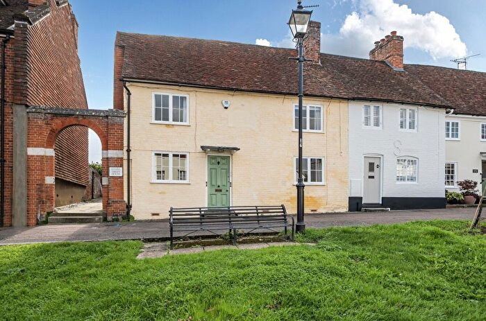 3 Bedroom End Of Terrace House For Sale In High Street, Odiham, Hook, Hampshire, RG29