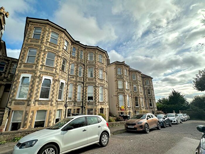 2 Bedroom Apartment To Rent In Royal York Villas, Bristol, BS8