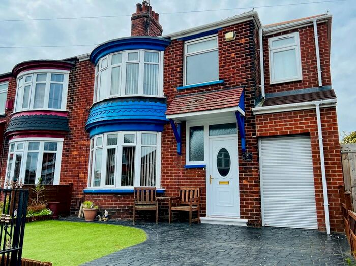 4 Bedroom houses for sale in Petch Close, TS1, Middlesbrough