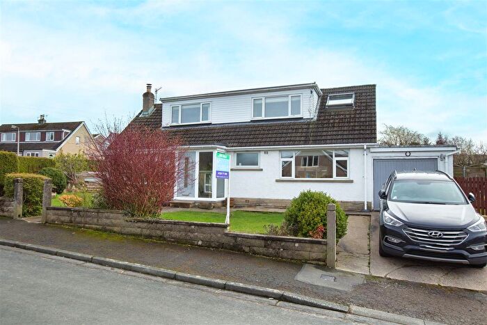 3 Bedroom Detached Bungalow For Sale In Hawthorn Avenue, Brookhouse, Lancaster, LA2
