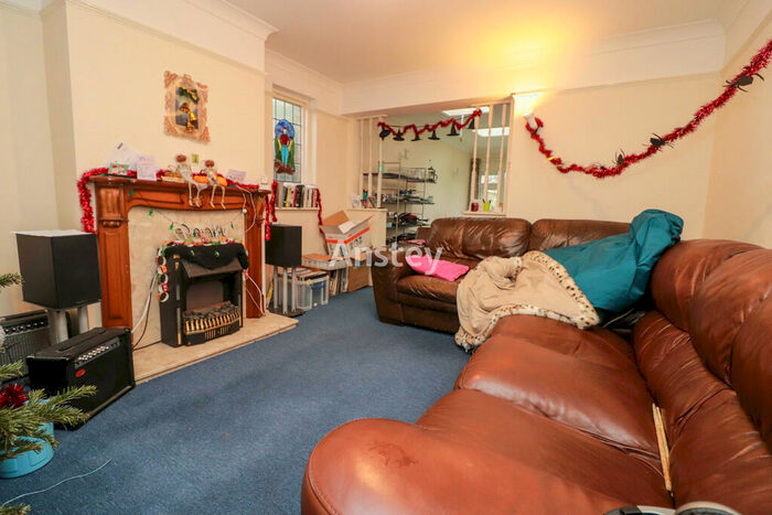 5 Bedroom Detached House To Rent In Nile Road, Southampton, SO17