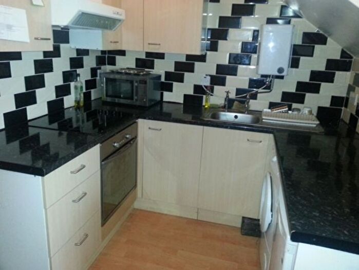 1 Bedroom Property To Rent In Hyde Park Road, Hyde Park, Leeds, LS6