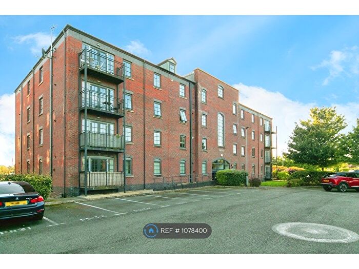 2 Bedroom Flat To Rent In Elphins Drive, Warrington, WA4