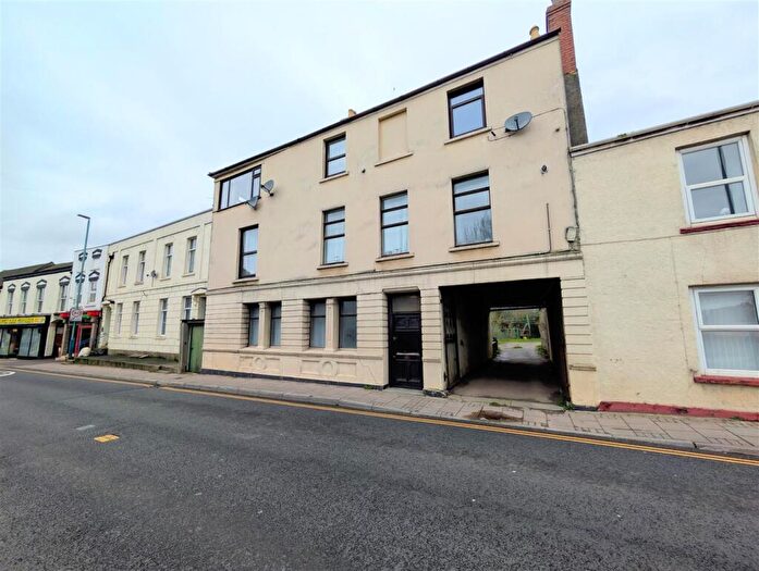 1 Bedroom Flat For Sale In High Street, Lydney, GL15