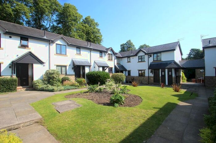 1 Bedroom Flat To Rent In Park Avenue, Roundhay, Leeds, West Yorkshire, Uk, LS8