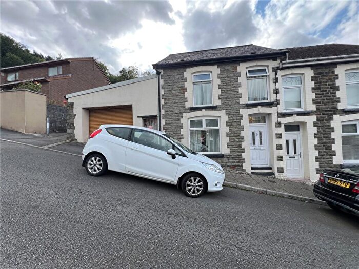 3 Bedroom End Of Terrace House For Sale In Margaret Street, Pentre, Rhondda Cynon Taff, CF41