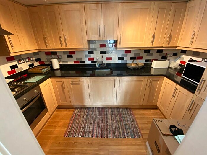 2 Bedroom Apartment To Rent In Eastwood Road, Rayleigh, Essex, SS6