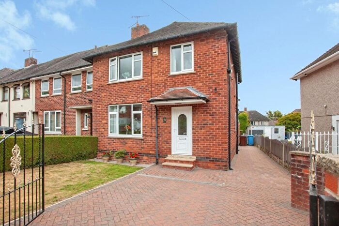 3 Bedroom End Of Terrace House For Sale In Knutton Crescent, Sheffield, S5