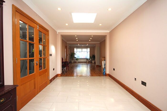 4 Bedroom Terraced House To Rent In Rosehill Gardens, Greenford, UB6