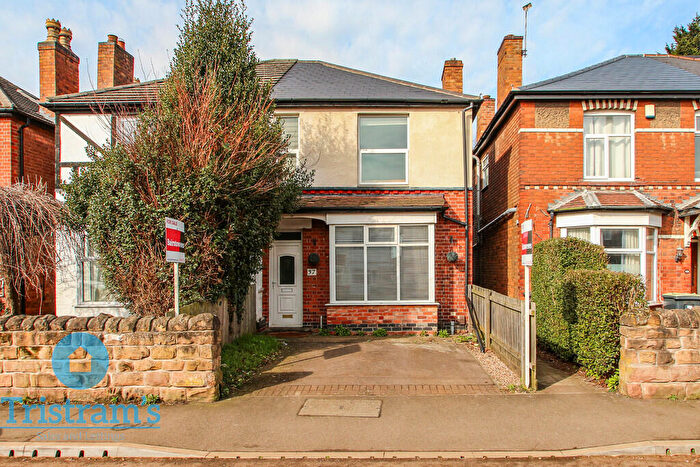 4 Bedroom Semi-Detached House To Rent In Fletcher Road, Beeston, NG9