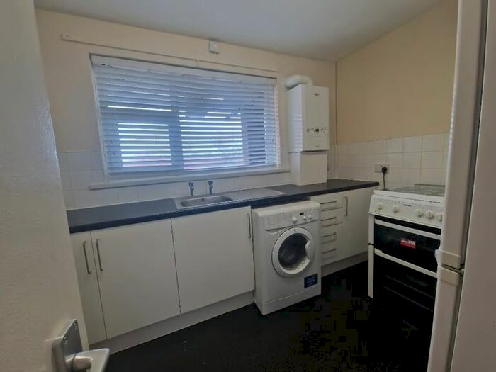 1 Bedroom Flat To Rent In Tulse Hill, London, SW2