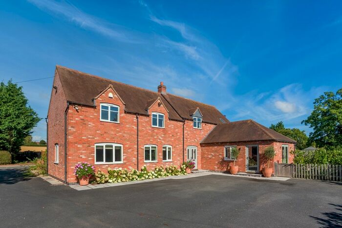 4 Bedroom Detached House For Sale In Salford Priors Evesham, Worcestershire, WR11