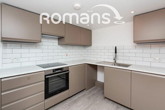 2 Bedroom Flat To Rent In St. Georges Road, Camberley, Surrey, GU15