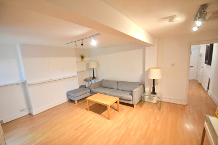1 Bedroom Flat To Rent In Ladbroke Grove Portobello, London, W10