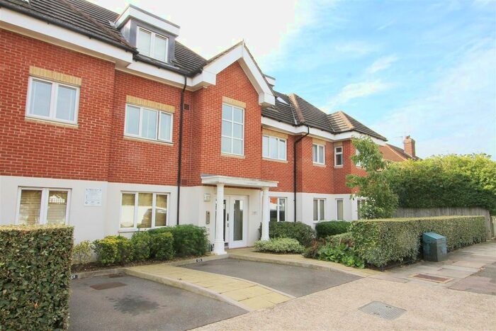 2 Bedroom Flat To Rent In Chaucer Court, Glebe Avenue Ruislip, HA4
