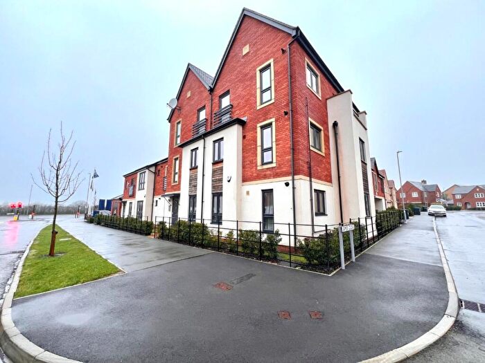 2 Bedroom Apartment For Sale In James Close, Upton, Northampton, NN5