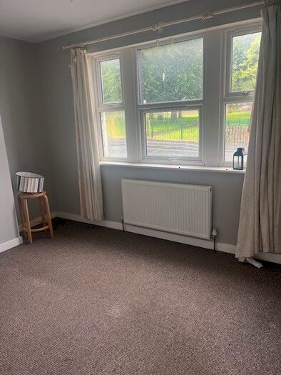 2 Bedroom Flat To Rent In Lower York Street, Wakefield, WF1