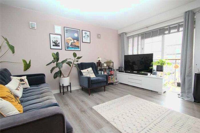 1 Bedroom Apartment To Rent In Amber Court, High Street, Romford, RM1