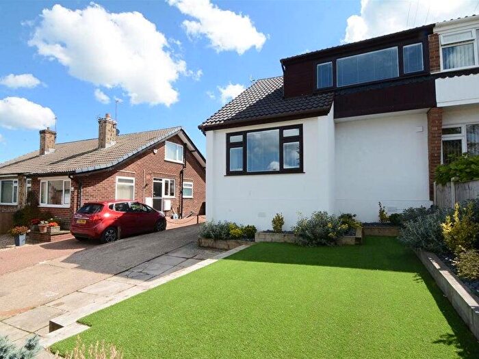 4 Bedroom Semi-Detached House For Sale In Meadow Park Crescent, Stanningley, LS28