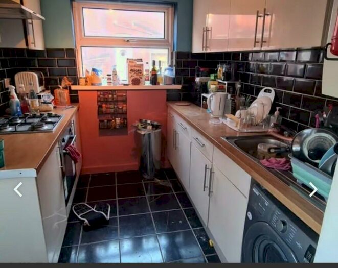 5 Bedroom Terraced House To Rent In Ashville Road, Leeds, West Yorkshire, LS6