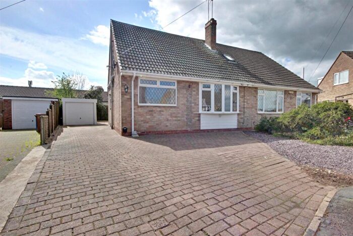 3 Bedroom Semi-Detached Bungalow For Sale In Chestnut Avenue, Beverley, HU17