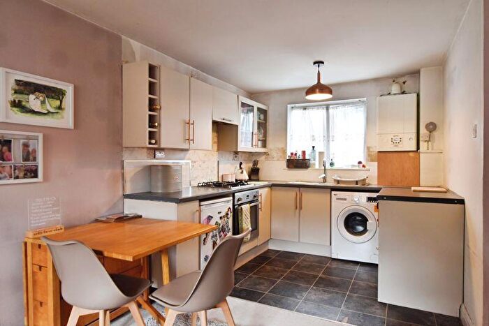 2 Bedroom Maisonette For Sale In Ramleaze Drive, Salisbury ***Video Tour***, SP2