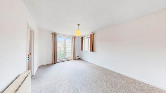 1 Bedroom Flat To Rent In Astra Apartments, Globe Road, Bethnal Green, E2