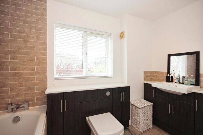 4 Bedroom Detached House For Sale In Valencia Road, Coventry, West Midlands, CV3