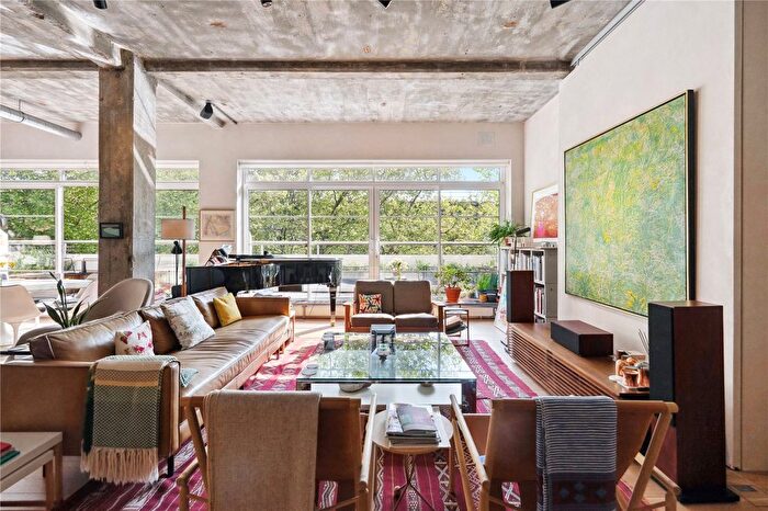 2 Bedroom Flat For Sale In St John Street, London, EC1V
