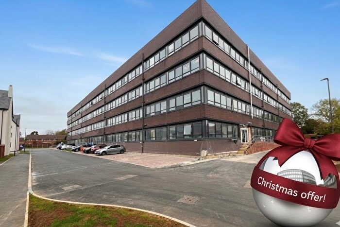 2 Bedroom Flat To Rent In Fowler Road, Aylesbury, HP19