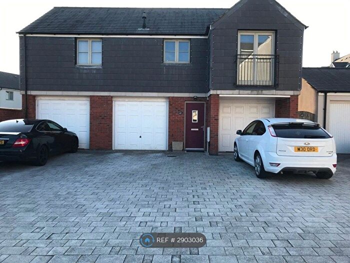 2 Bedroom Flat To Rent In Llandarcy, Neath, SA10