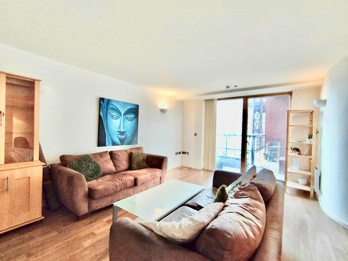 2 Bedroom Flat To Rent In Wellington Street, Leeds, LS1