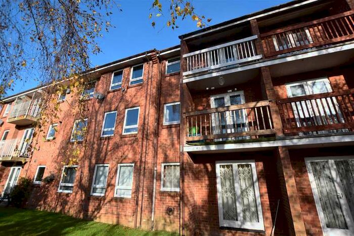 2 Bedroom Maisonette Flat To Rent In Baxter Court, Norwich, NR3