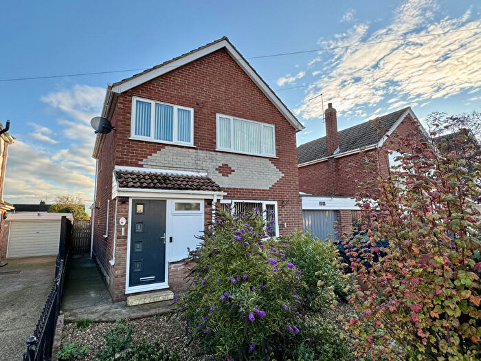 3 Bedroom Link Detached House For Sale In West Street, Leven, HU17